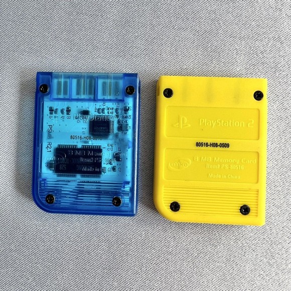 Lot Of 2 Memory Cards 8MB MagicGate Blue & Yellow Nyko for PlayStation 2 PS2 - Picture 2 of 4